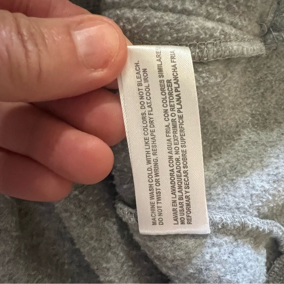 Carolyn Taylor Gray Zip-Up Fleece Jacket size medium - Picture 7 of 8